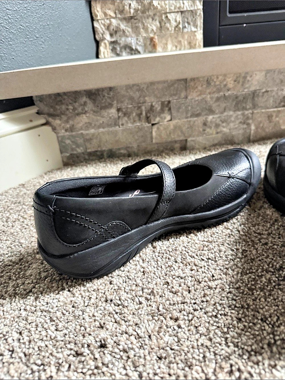 Skechers Black Leather Mary Jane Flats Women’s US 9 EUC - Picture 4 of 8